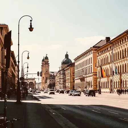 Maxvorstadt Studio * Munich